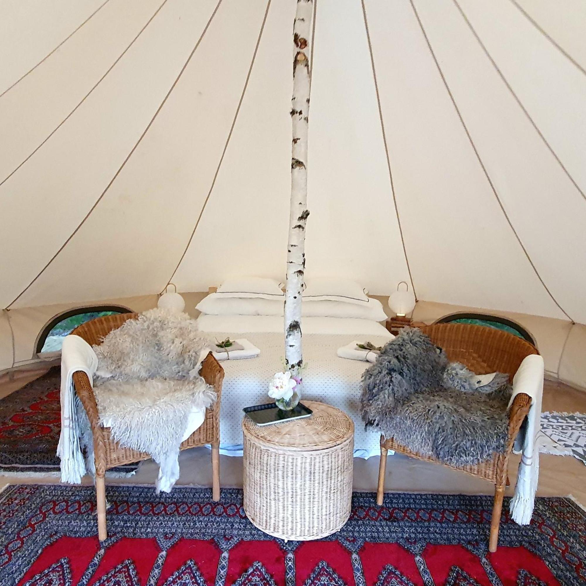 Skalbo Gardsglamping Hotel Järvsö Buitenkant foto
